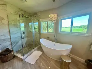 As Seen on HGTV - City Escape Ranch with Sauna, Gym & Soul-Soothing Vibes