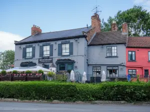 Grantham Arms