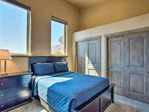 Upscale Moab Townhome w/ Hot Tub: 20 Min to Arches