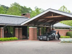 Williamsburg Woodlands Hotel & Suites, an Official Colonial Williamsburg Hotel