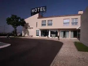 エストレモスホテル