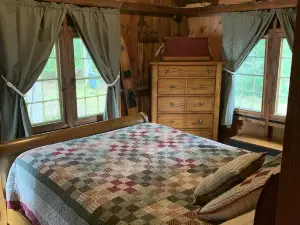 Cozy Camp on Lake Winni