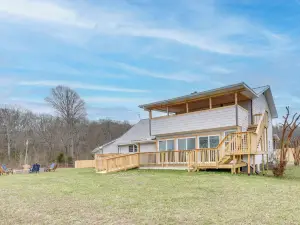 Deer Lake Lodge on 700 Wooded Acres in Dayton!