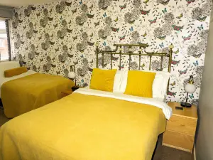 Kenley Hotel