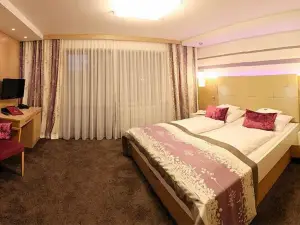 Hotel Lenauhof - Nur 3 Minuten Zur Rottal Terme -