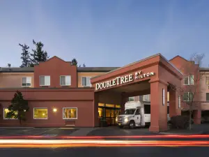 DoubleTree by Hilton Portland - Tigard