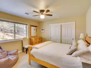 Hot Tub + Pool Table: Cabin Near Calaveras Park!