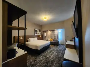 Great River Hotel