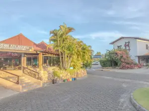 Jardim Atlântico Beach Resort