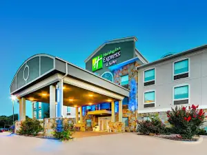 Holiday Inn Express & Suites Weatherford by IHG