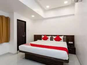 Hotel Ten Eleven Grand