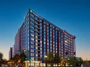 โรงแรม ฮอลิเดย์ อินน์ เอ็กซ์เพรส วอชิงตัน ดีซี ดาวน์ทาวน์ บาย IHG
