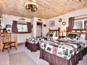 Lakefront Cottage with Outdoor Fire Pit and Dock - Serene Northwoods Escape