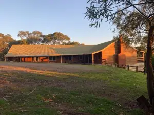 Iluka Retreat Glamping Village & Group Lodge Accommodation