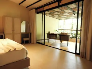 Isla Clara Hotel