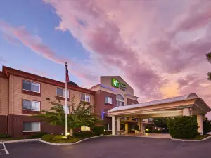 Holiday Inn Express & Suites MEDFORD-CENTRAL POINT by IHG