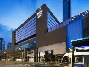 Delta Hotels Edmonton Centre Suites