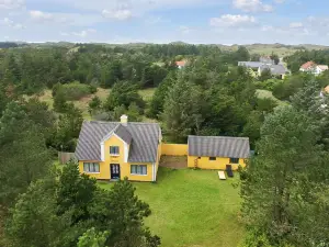 "Margrethe" - 1.1km from the Sea