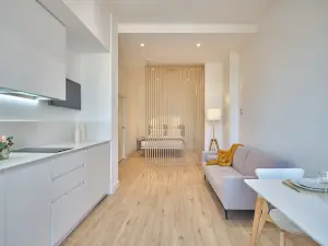 Paseo Suites Hotel