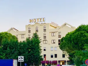 託斯卡納比斯特徹利亞格列佛酒店