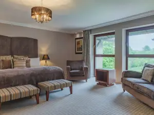 Westport Woods Hotel & Spa