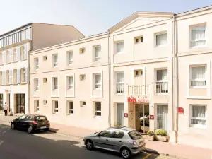 ibis Rochefort