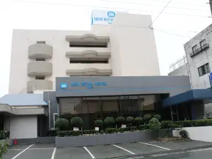 뉴 로열 호텔