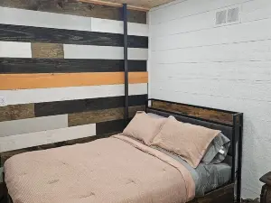 The Bunkhouse on the Caddo River