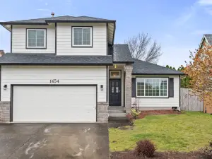 Game Room and Outdoor Grill - Stylish Suburban Retreat