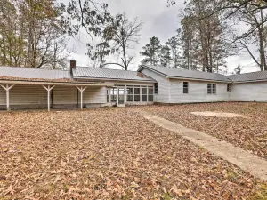 Charming Gadsden Home w/ Golf Course Views!