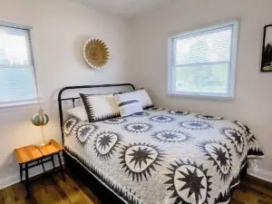 Cave Run Lodge Near Lake & Marina Cabin Suite #8