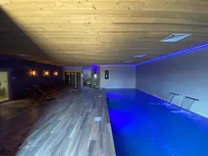 World Hotel