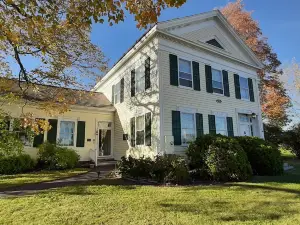 Strong House Inn