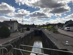 Les Lodges du Canal Vue Sur le Canal