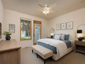 Cascade Cottage Stay for 6