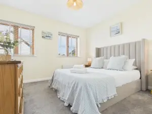 Anchors Aweigh - 2 Bedroom - New Hedges
