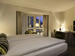 PLATZHIRSCH ZÜRICH- Downtown Boutique Hotel & Sushi Lounge
