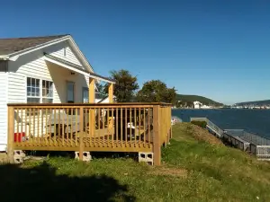 Beautiful Seaside Cottage