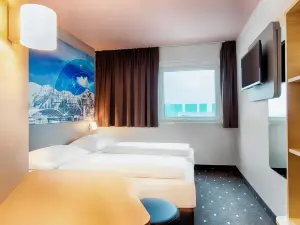 B&B โรงแรม München-Airport