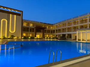 Nirvana Grand Hotel & Resort