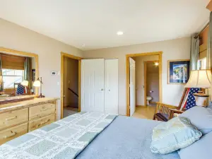 Montana Vacation Rental 32 Mi to Yellowstone!