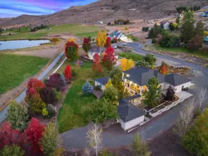 Panoramic Foothill Views and Luxurious Amenities - Gorgeous Oasis Retreat