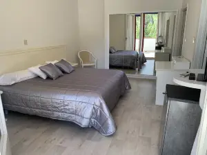 Hotel Deanna Golf