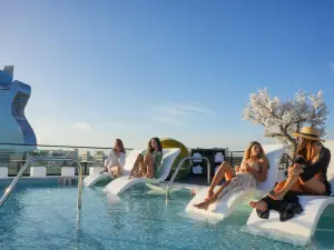 Dolce by Wyndham Hollywood
