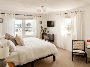 The Bentley Inn