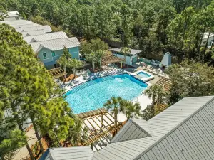 Beautiful 2BR WaterColor condo 6 WaterColor Blvd #202 Steps to Beach Club condo