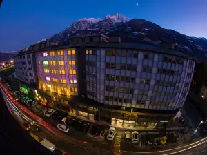 Omama Hotel