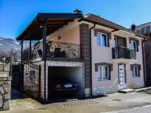 Ema Guest House