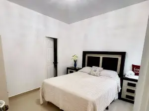 3-bedroom house in peaceful Nueva San Miguel with AC