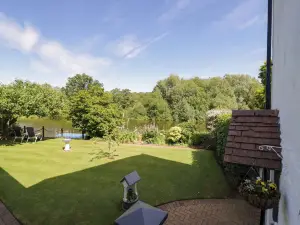 Severn Bank Lodge